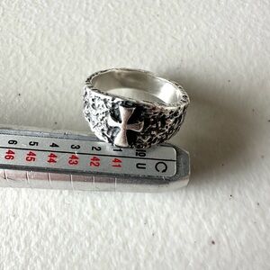 Retired James Avery Textured Cross Ring Sterling Silver 925 Band Size 10.5